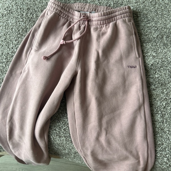 Aritzia sweatpants - Picture 1 of 1